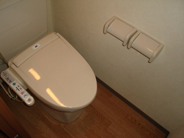 Royal Maisonのトイレ|シャワー付トイレ