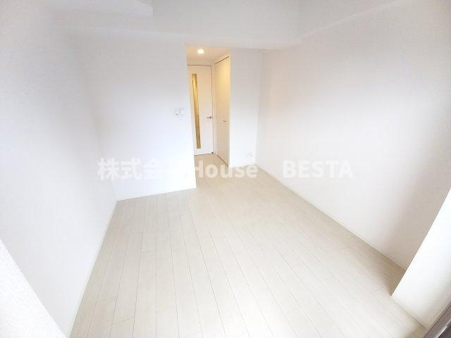 エスリード神戸兵庫駅ミッドポートの洋室