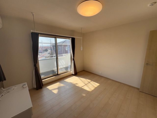 藤岡市森　中古2800の洋室|使い勝手のいい洋室です