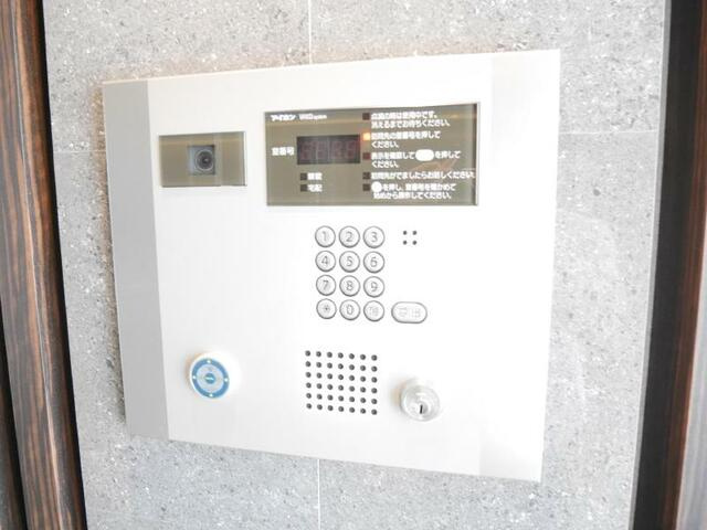 足立区中央本町１丁目の賃貸マンション