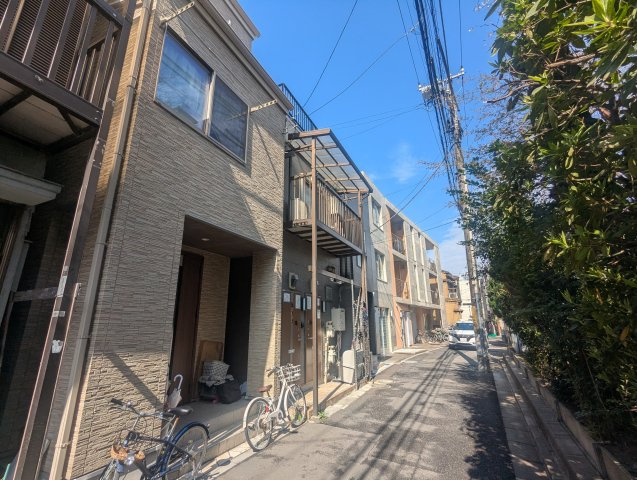 墨田区京島１丁目の戸建の前面道路含む現地写真