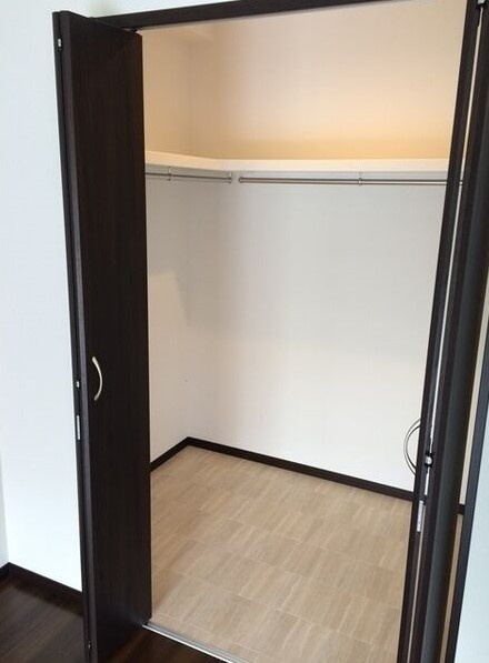 アンプルールフェール　ボルドゥルーⅡの収納|参考、同建物・反転間取りの号室