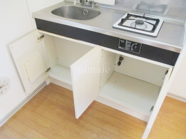 オークヒルズ小豆沢のキッチン|キッチン下部の収納です☆