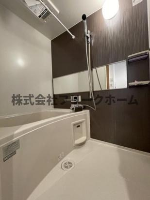 武蔵野市中町２丁目のアパートの浴室