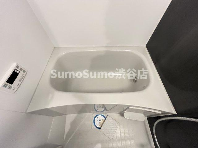 ルクレ自由が丘の浴室|落ち着いた空間のお風呂です