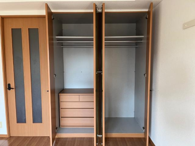 アビタシオン朝日の収納|クローゼット