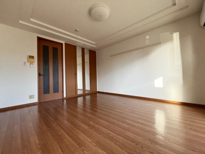 【居間・リビング】 | アビタシオン朝日 | 洋室