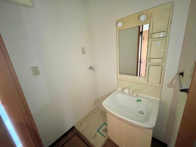 【洗面所】 | アビタシオン朝日 | 洗髪洗面化粧台