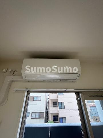 メルディアクレスト難波ソルテラスの居間・リビング