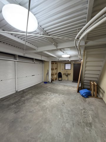 西出町戸建ての駐車場