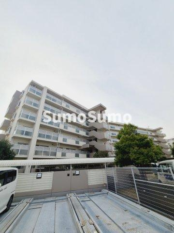 URサンラフレ鳴尾北　13号棟の外観
