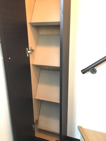 レオネクスト新座ブルーの玄関|きれいな玄関です