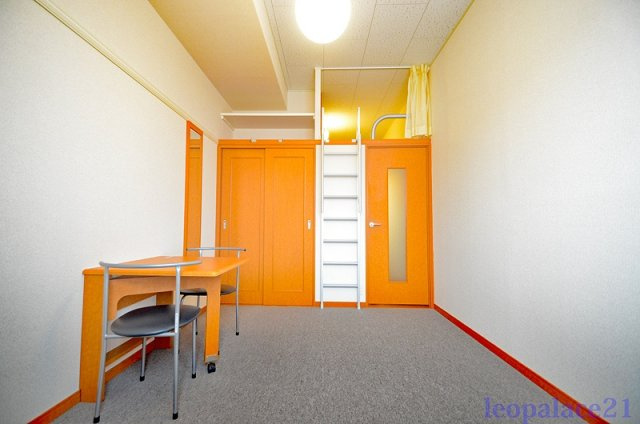 レオパレスＩＴの居間・リビング|おしゃれな居間です