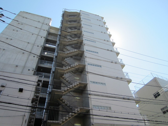 ベルヴィラージュ尾久デュエトーレの外観|すぐ近くは尾久駅です☆