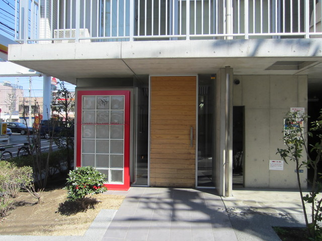 ベルヴィラージュ尾久デュエトーレのエントランス|建物入口です☆