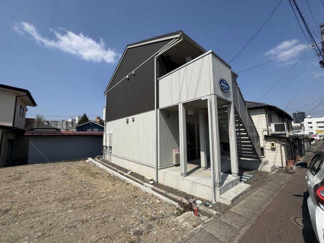 想定年間賃料188.26万　想定利回り5.41％　軽量鉄骨造の外観