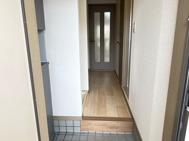 グリーンヒルズ図書館通りの玄関