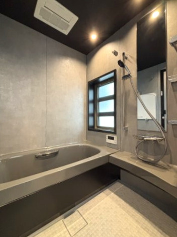 杉並区今川4丁目　土地61坪超　新規フルリフォーム邸宅の浴室