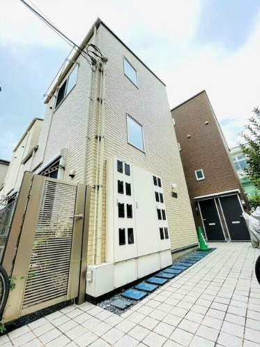 クアルト板橋の外観