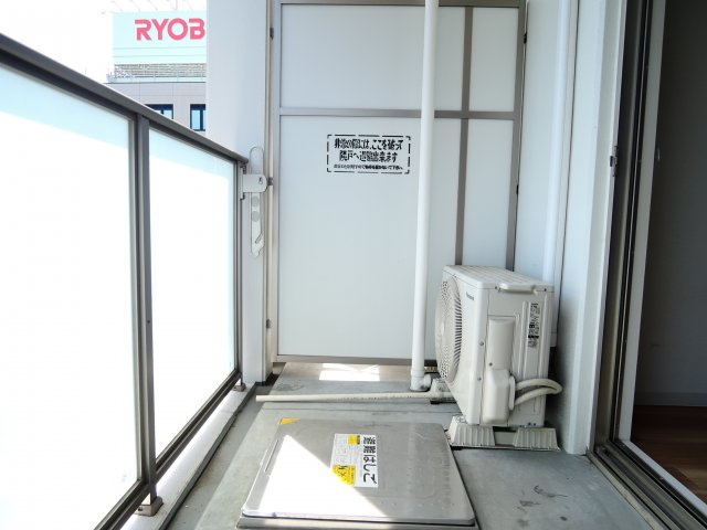 グランブルー高槻のバルコニー