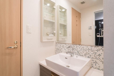 【独立洗面台】 | ルーブル都立家政参番館 | 嬉しい独立洗面台付き。