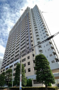 クレッセント東京ヴュータワーの外観