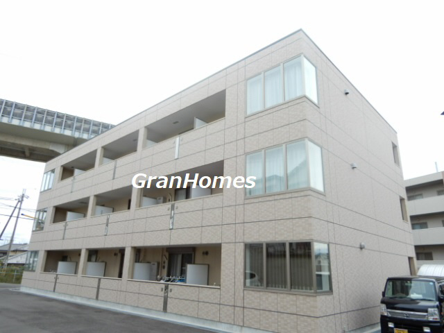 ユニヴェールの外観