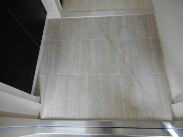 ユニヴェールの玄関