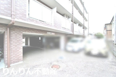 【駐車場】 | メゾン南昭和 | 駐車場に車を止められます