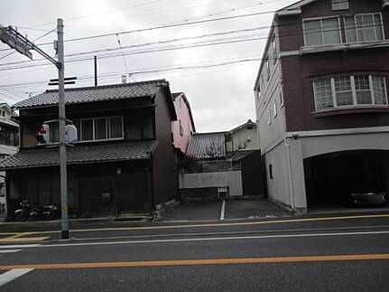 西区草津南１丁目の前面道路含む現地写真