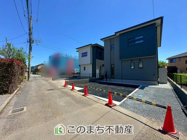 アーバンモデリア宇都宮市細谷町の前面道路含む現地写真|前面道路は交通量が少なく、運転が苦手な方でも落ち着いて出し入れ出来ます☆
