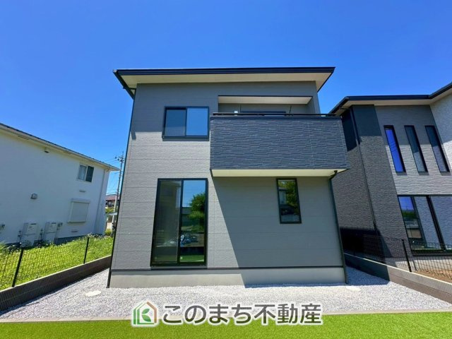アーバンモデリア宇都宮市細谷町の外観|閑静な住宅地は、伸び伸びスローライフを叶えてくれます。自然豊富な季節の移ろいを身近に感じられる環境で子育てすれば、お子様もきっと素直に成長してくれるはずです！
