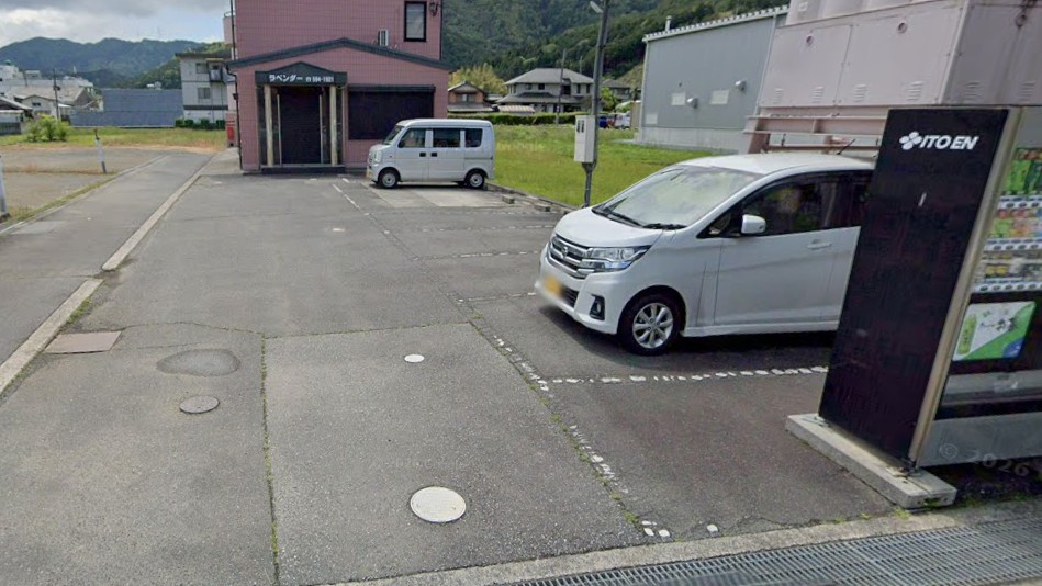 ラベンダーの駐車場