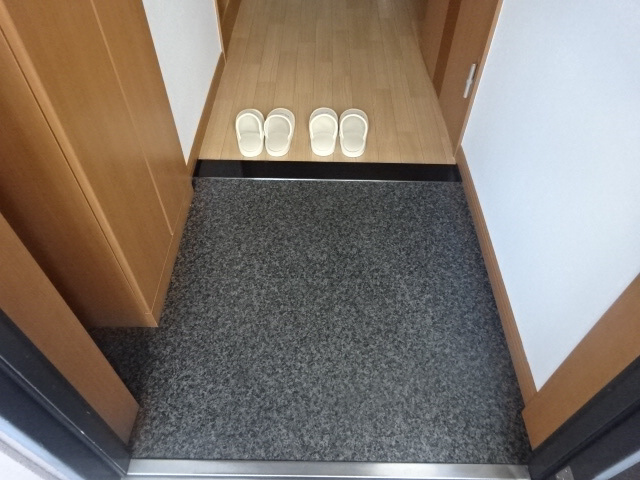 パエーゼの玄関