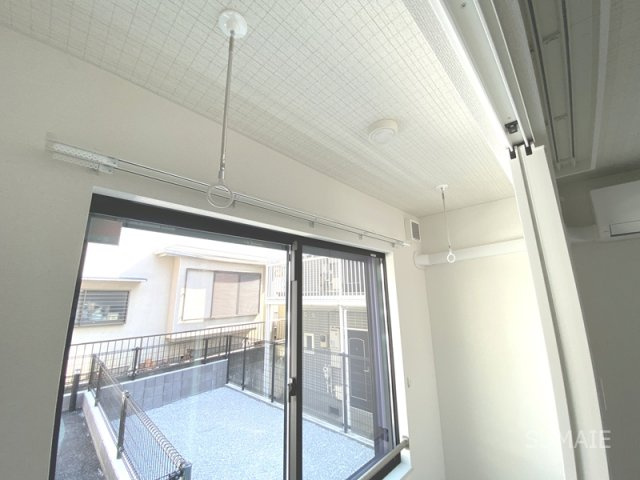 ヴェルデの設備|サンルーム室内物干し☆