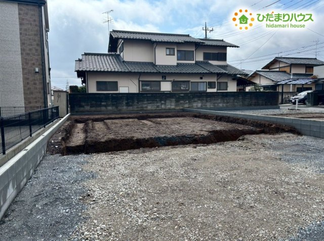 東松山市松葉町　新築一戸建て　リーブルガーデン　02の外観