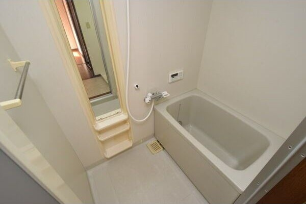 ハイネスの浴室