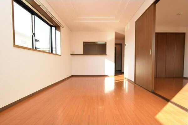 ハイネスの居間・リビング