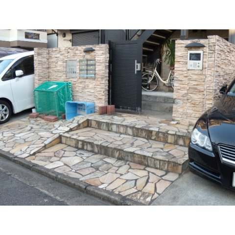 エグゼ湘南のエントランス