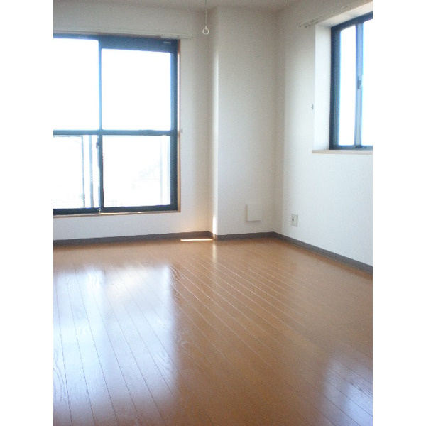 エグゼ湘南の居間・リビング