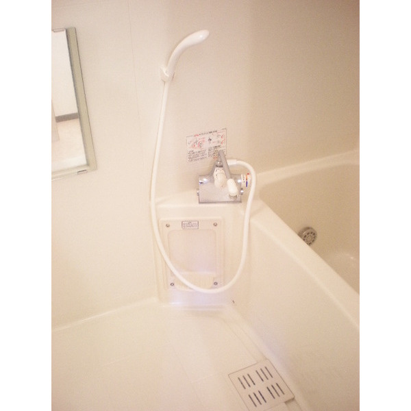 エグゼ湘南の浴室