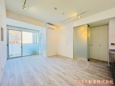 【居間・リビング】 | アーバンフラッツ湊町（旧：La Douceur湊町） | 同マンション、別部屋参考写真