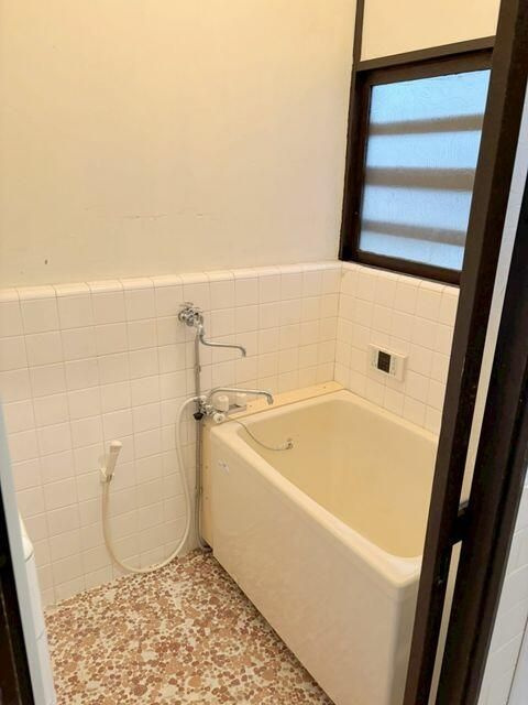 東久留米市中央町貸家の浴室