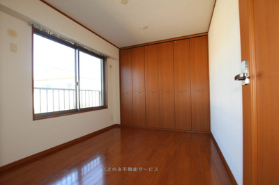 【内装】 | グランブルーアサカワ | 明るい色調の室内です
202号室　2021年10月14日撮影