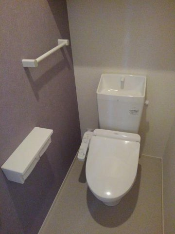【トイレ】 | レジデンス・ジール　Ⅰ | シンプルで使いやすいトイレです