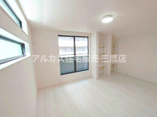 調布市西つつじケ丘1丁目 京王線 柴崎駅 新築戸建の居間・リビング