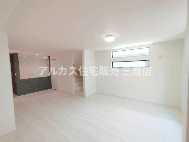 調布市西つつじケ丘1丁目 京王線 柴崎駅 新築戸建の居間・リビング