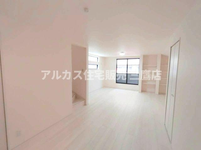 調布市西つつじケ丘1丁目 京王線 柴崎駅 新築戸建の居間・リビング