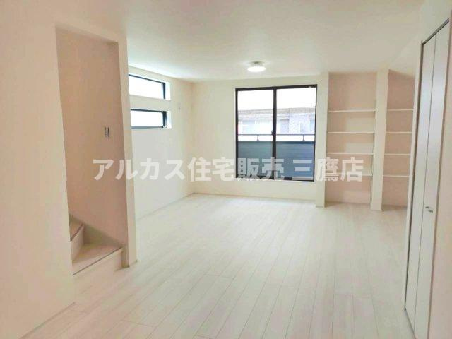 調布市西つつじケ丘1丁目 京王線 柴崎駅 新築戸建の居間・リビング