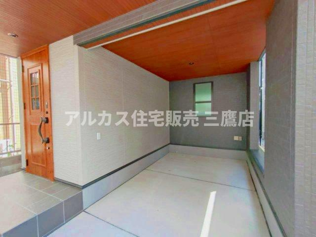 調布市西つつじケ丘1丁目 京王線 柴崎駅 新築戸建の駐車場